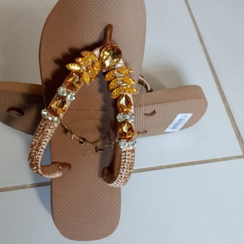 Fabiana Artes – Sandálias Havaianas Customizadas
